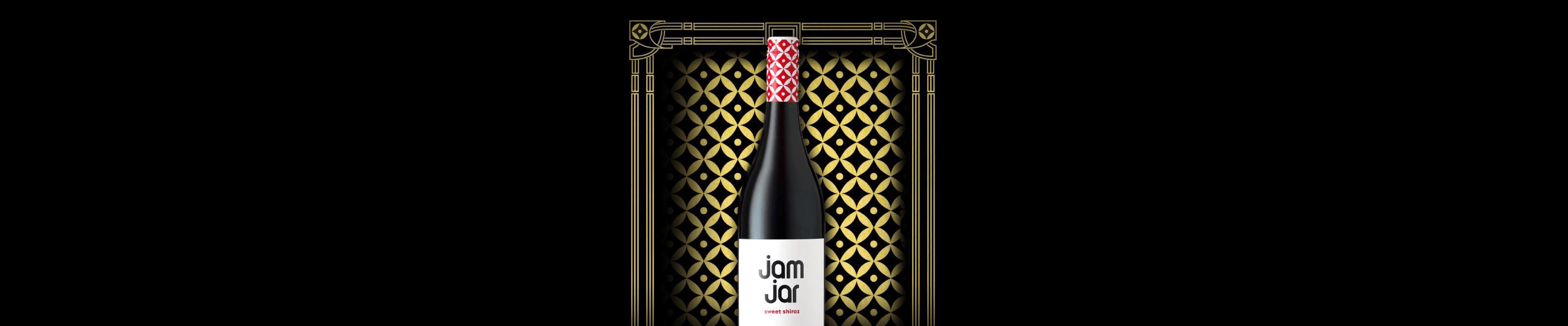 Jam Jar wines are crafted for consumers seeking quality sweet wine – and these fresh, fruity, semi-sweet bottlings deliver. Refreshing and approachable with a perfect balance between sweetness and acidity, Jam Jar Wines are sweet perfection.